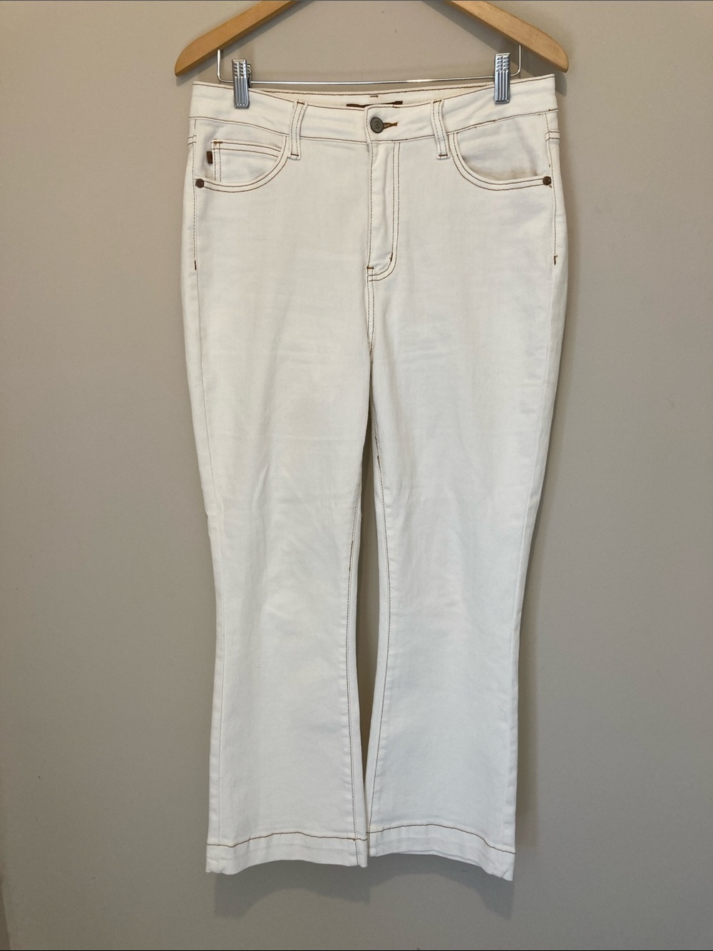 Judy Blue White Bootcut Jeans